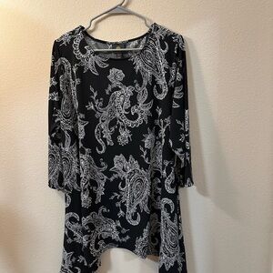 Paisley Prints Black and White Women's Top Size 2X comfortable tops/ blouse